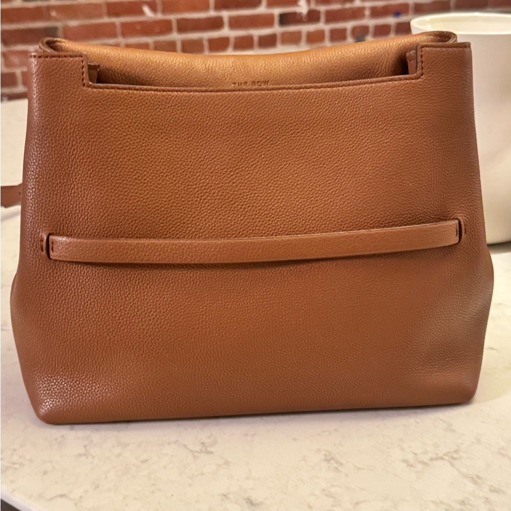 The Row Tan Leather Shoulder Bag - Picture 3 of 11
